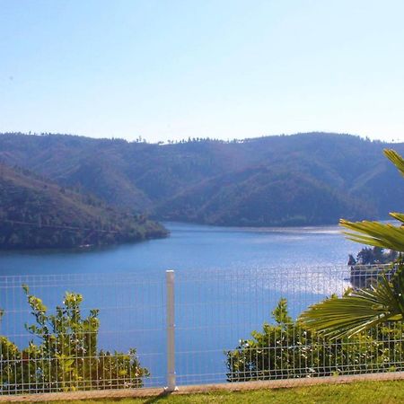 Lago Azul Villas Феррейра-ду-Зезере Екстер'єр фото