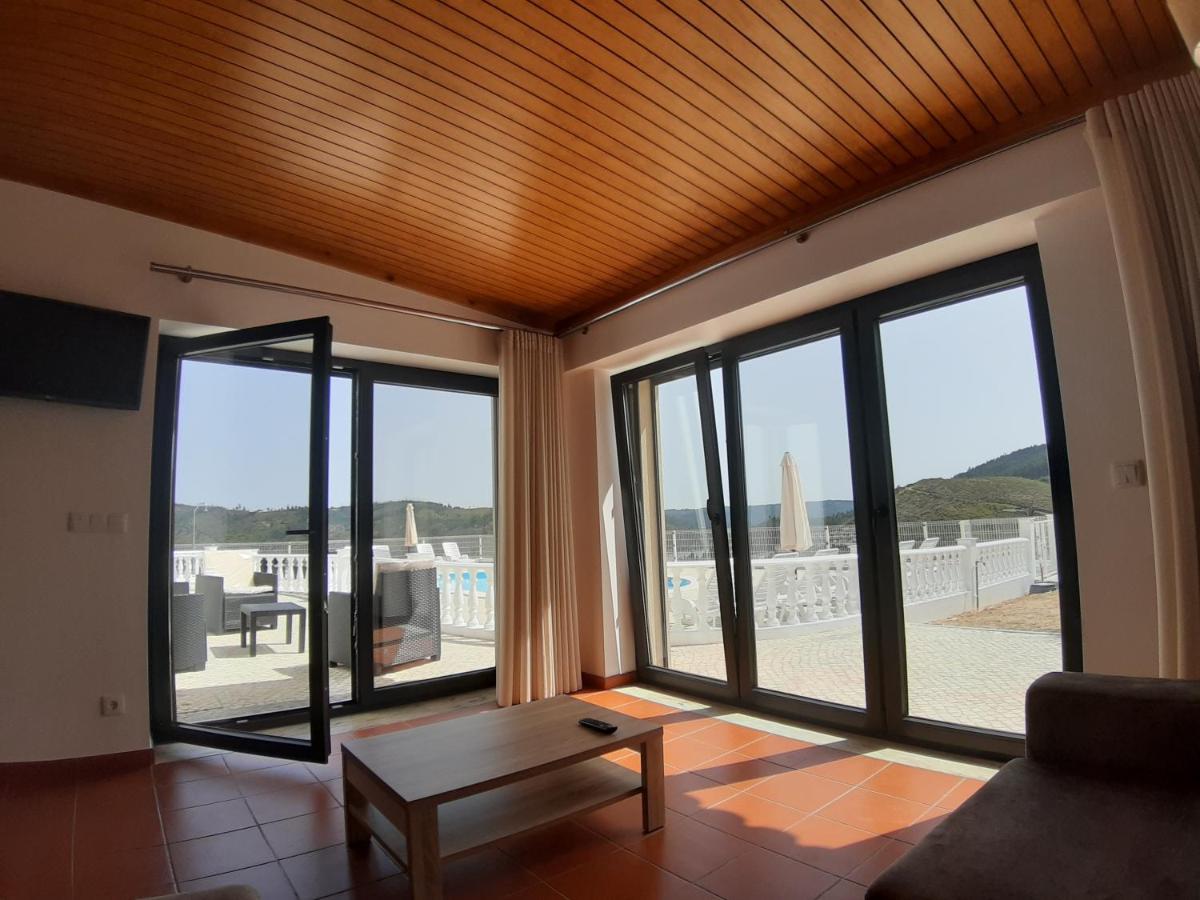 Lago Azul Villas Феррейра-ду-Зезере Екстер'єр фото