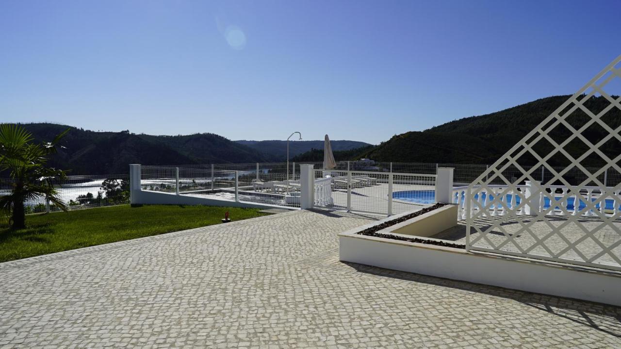 Lago Azul Villas Феррейра-ду-Зезере Екстер'єр фото