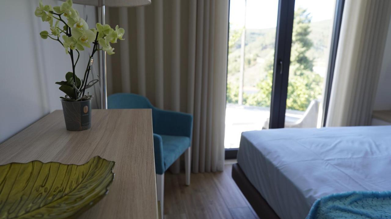 Lago Azul Villas Феррейра-ду-Зезере Екстер'єр фото