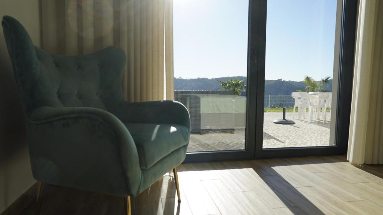 Lago Azul Villas Феррейра-ду-Зезере Екстер'єр фото
