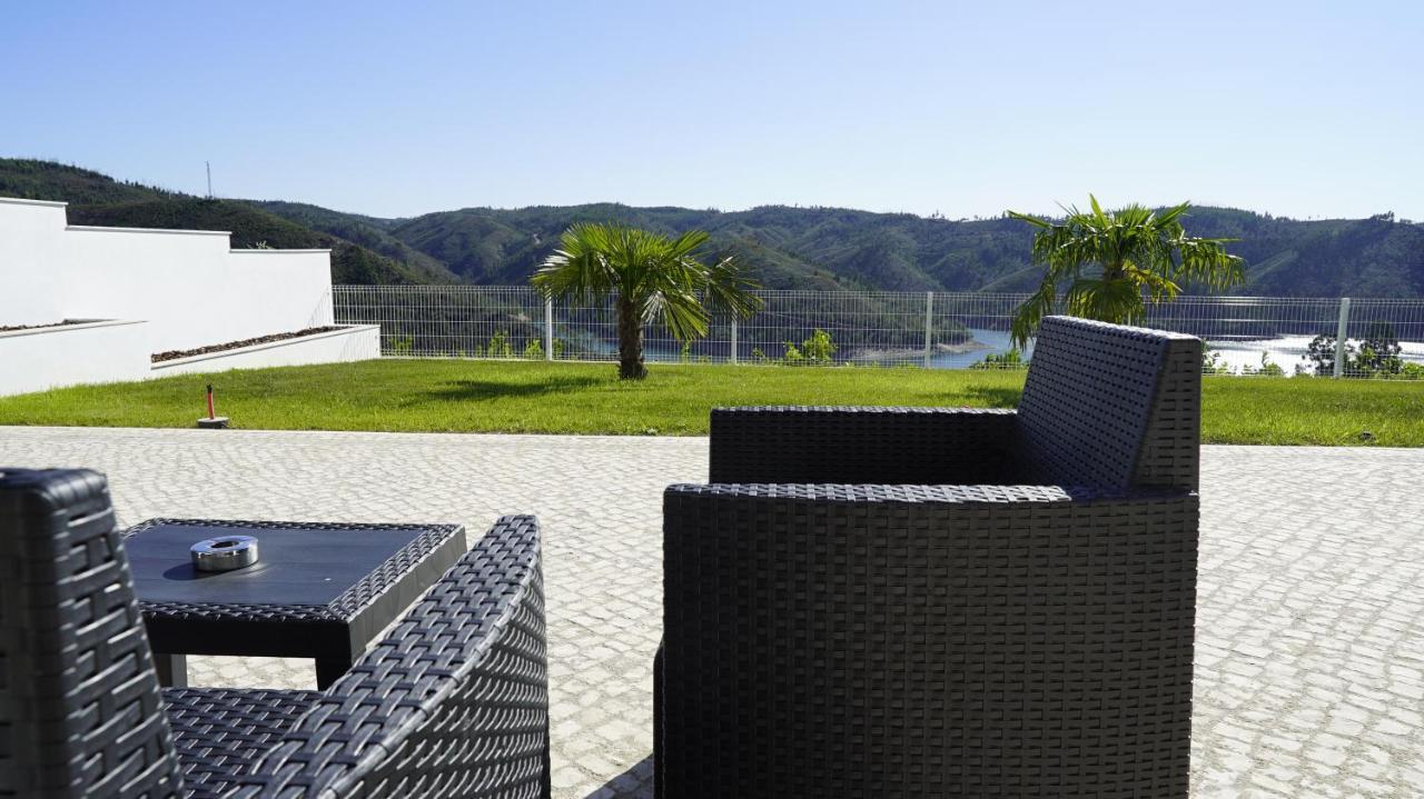 Lago Azul Villas Феррейра-ду-Зезере Екстер'єр фото