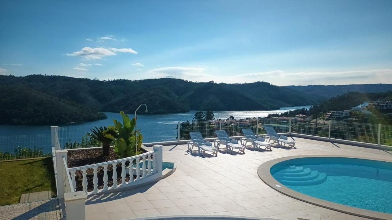 Lago Azul Villas Феррейра-ду-Зезере Екстер'єр фото