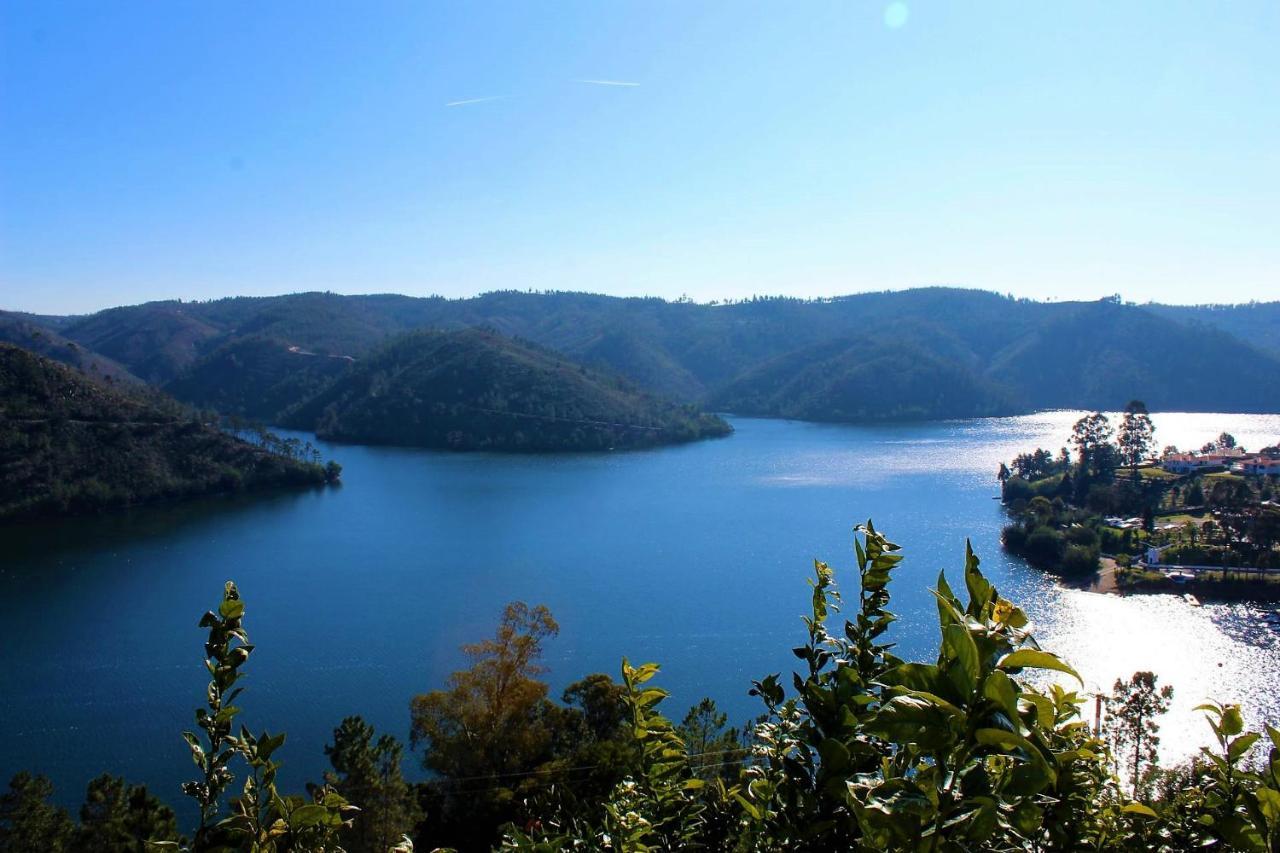 Lago Azul Villas Феррейра-ду-Зезере Екстер'єр фото