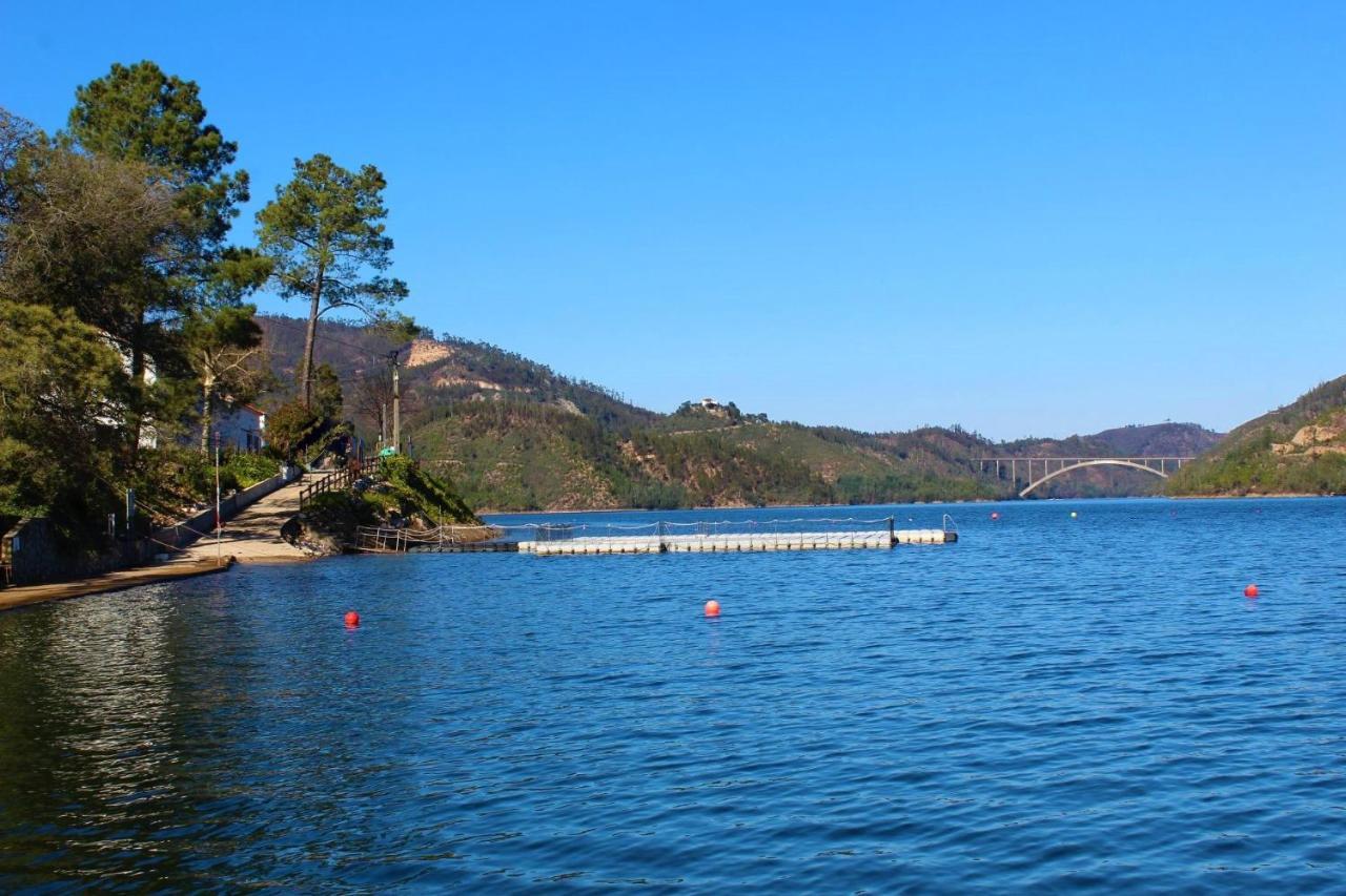 Lago Azul Villas Феррейра-ду-Зезере Екстер'єр фото